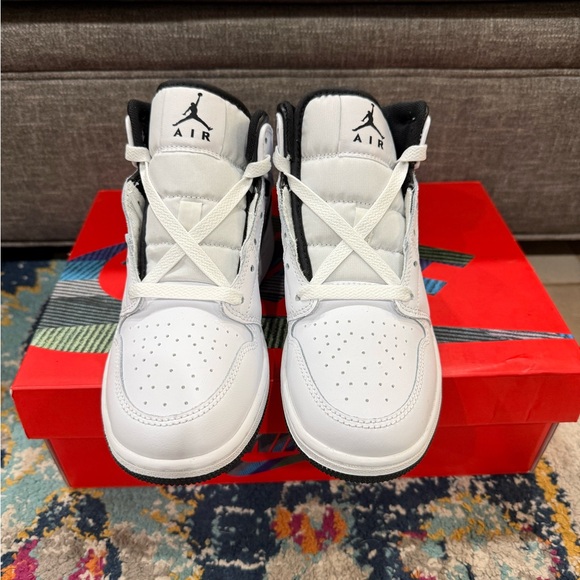 Size 4Y/5.5W - Air Jordan 1 Mid GS “White Black” - Picture 3 of 5